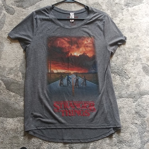STRANGER THINGS TEE - Picture 1 of 3